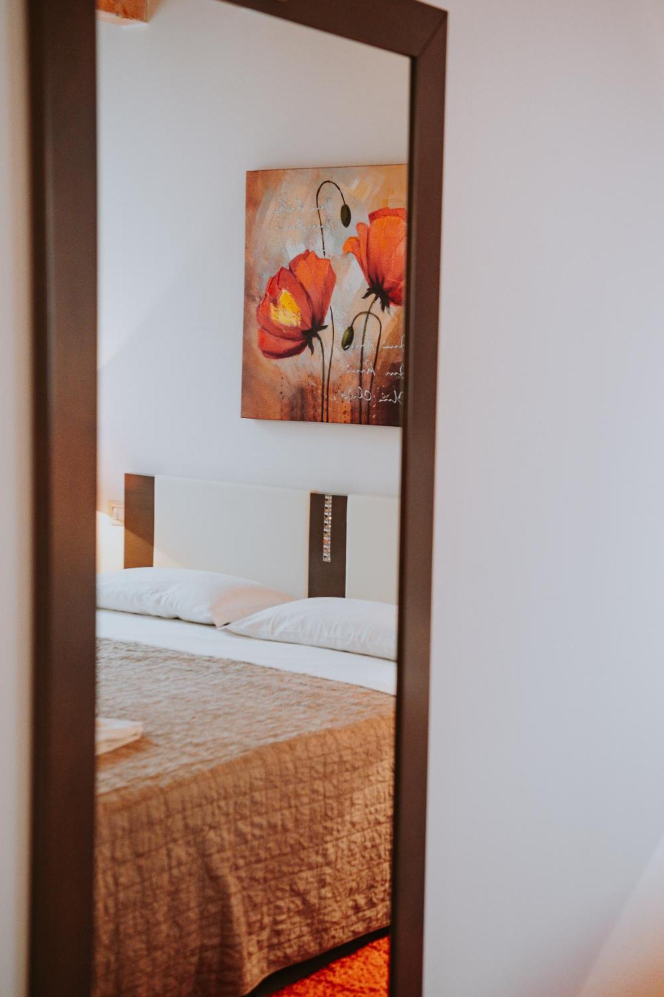 Campolivo Apartment Gargnano Luaran gambar