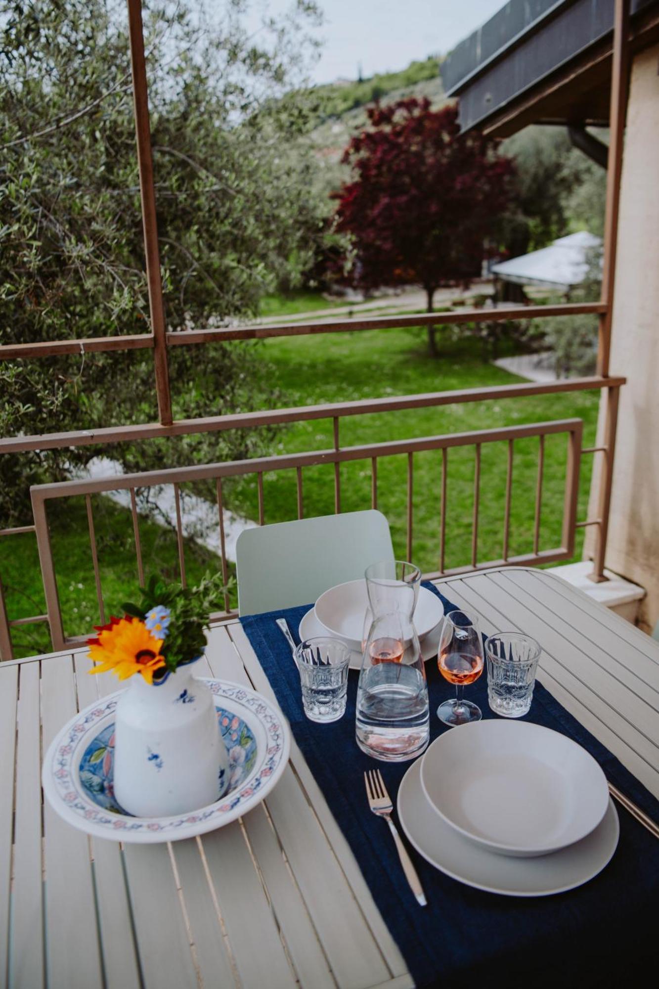 Campolivo Apartment Gargnano Luaran gambar