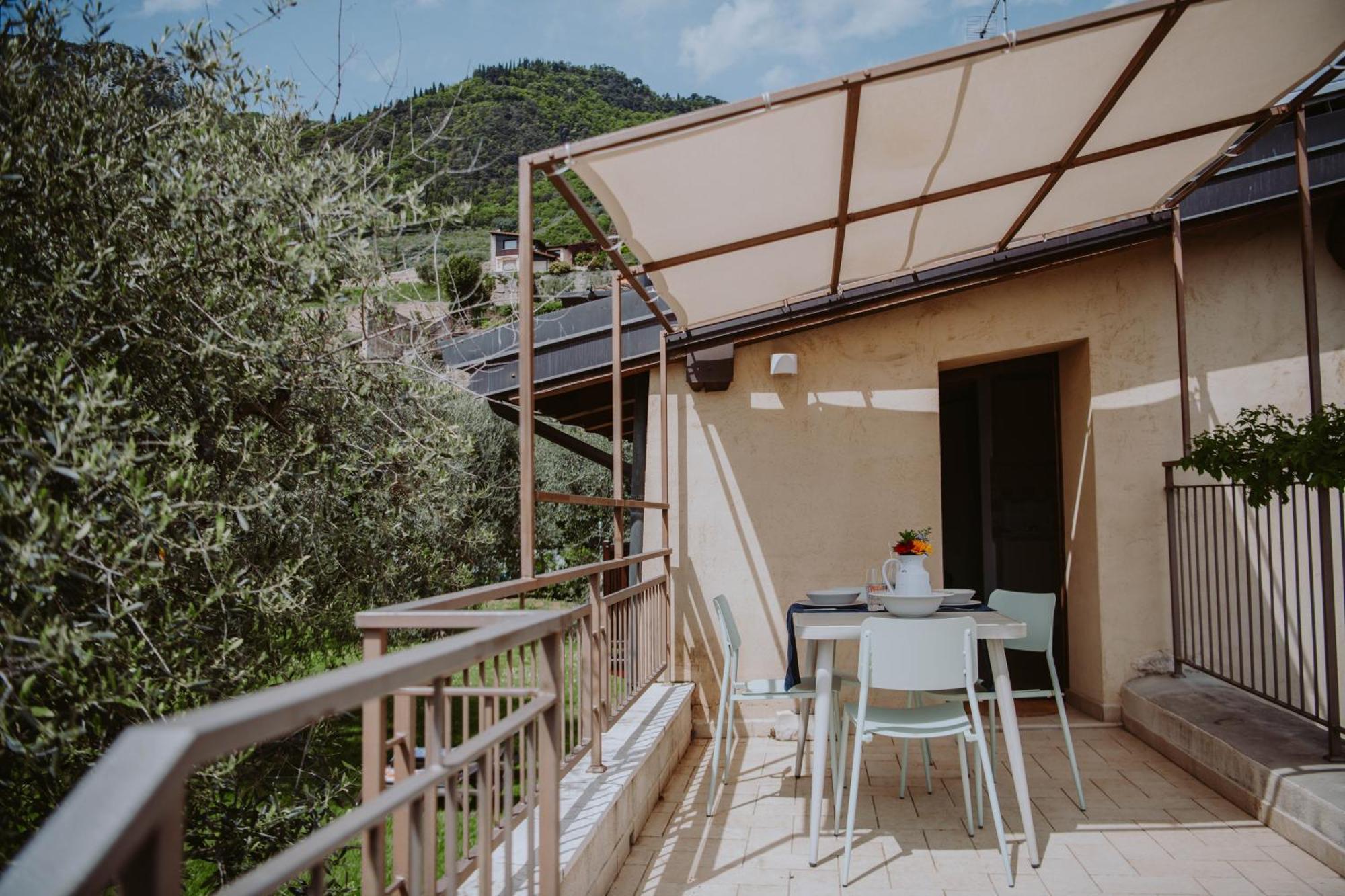 Campolivo Apartment Gargnano Luaran gambar